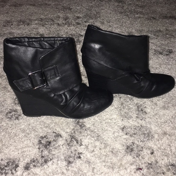 Madden Girl wedge booties - Picture 1 of 4